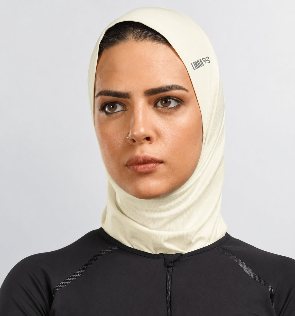 حجاب فاتح - أبيض