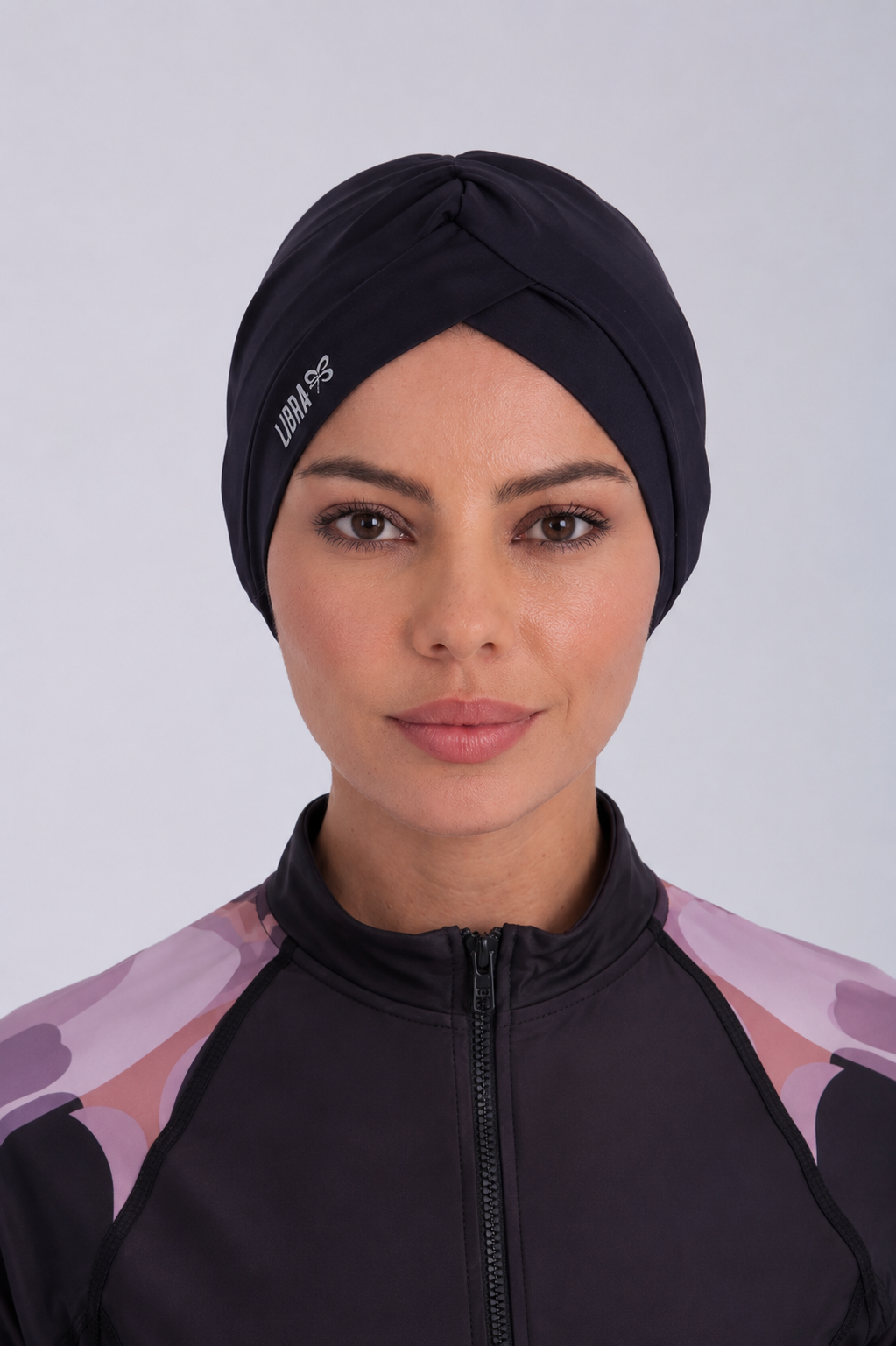 عمامة سباحة أنيقة - بيضاء