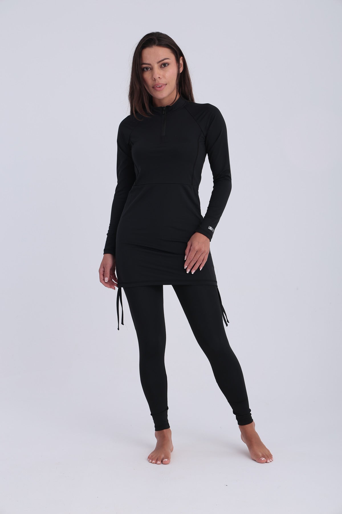 Contour Zip Top-Black